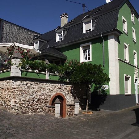 Ferienhaus Schneiders Hotel Krov Exterior photo